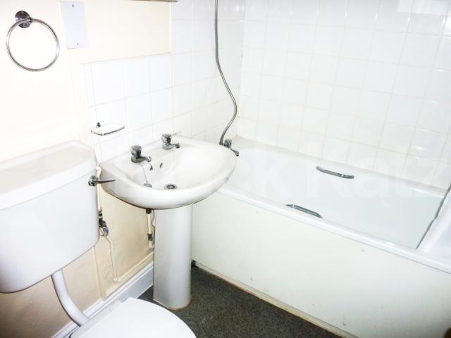 			NEW INSTRUCTION!, Studio Apartment, 1 bath, 1 reception Flat			 Acton Street, KINGS CROSS